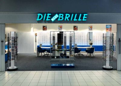 Geschäftsräume Optiker aus Sicht der Kaufland-Passage Mosbach